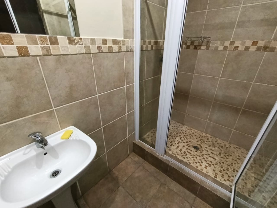 1 Bedroom Property for Sale in Vredenhof Sh Free State